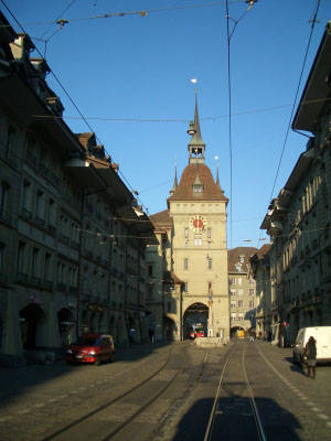 Marktgasse in Bern mit Kfigturm