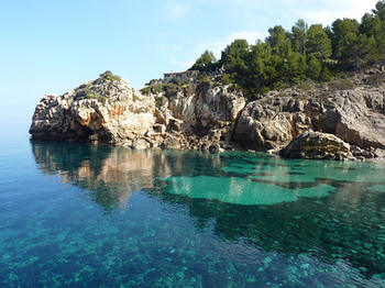 Mallorca: Bucht Cala Deía auf Mallorca